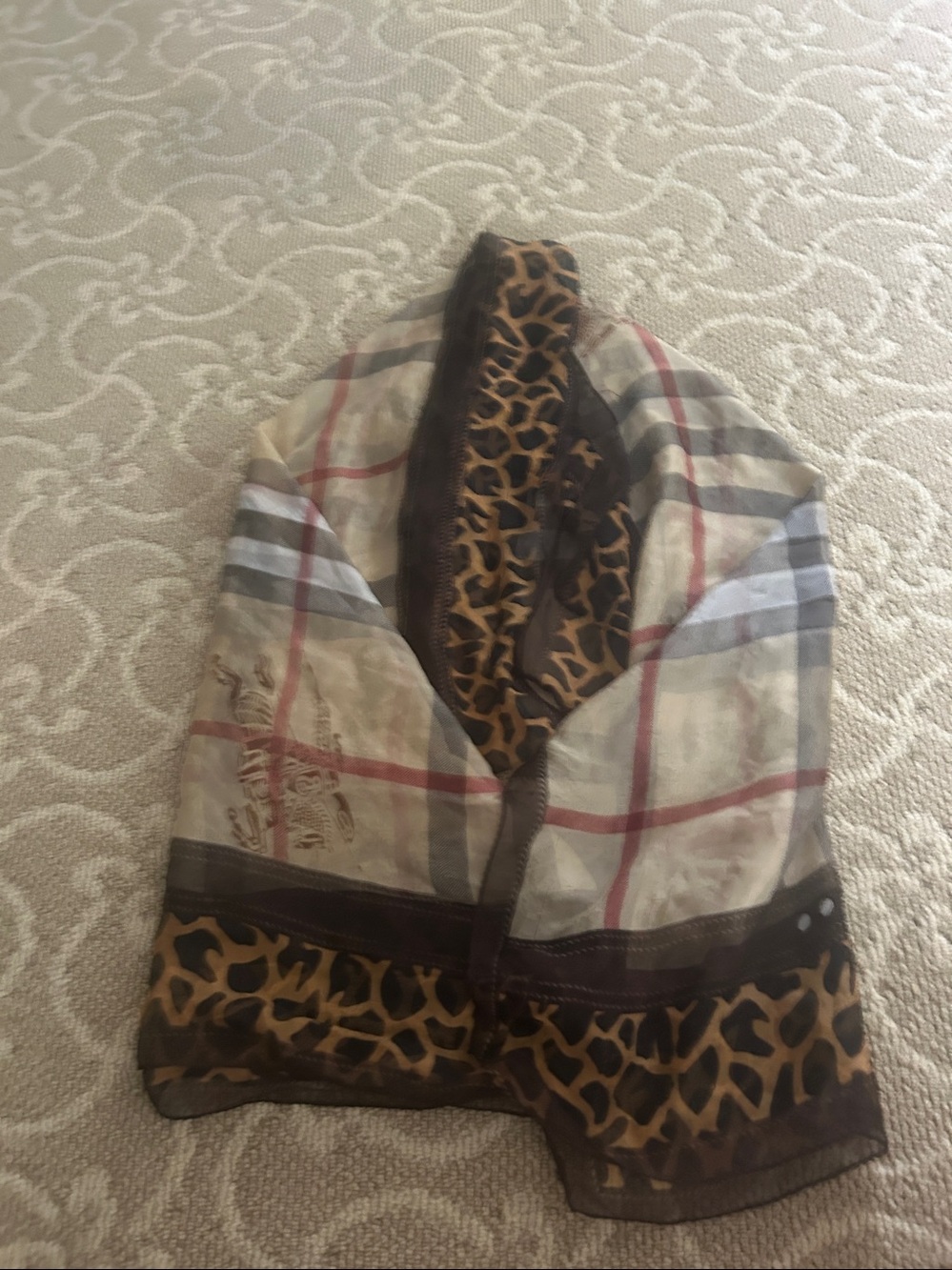 Burberry silk wool blend scarf classic check and animal print rectangular scarf - Picture 7 of 9
